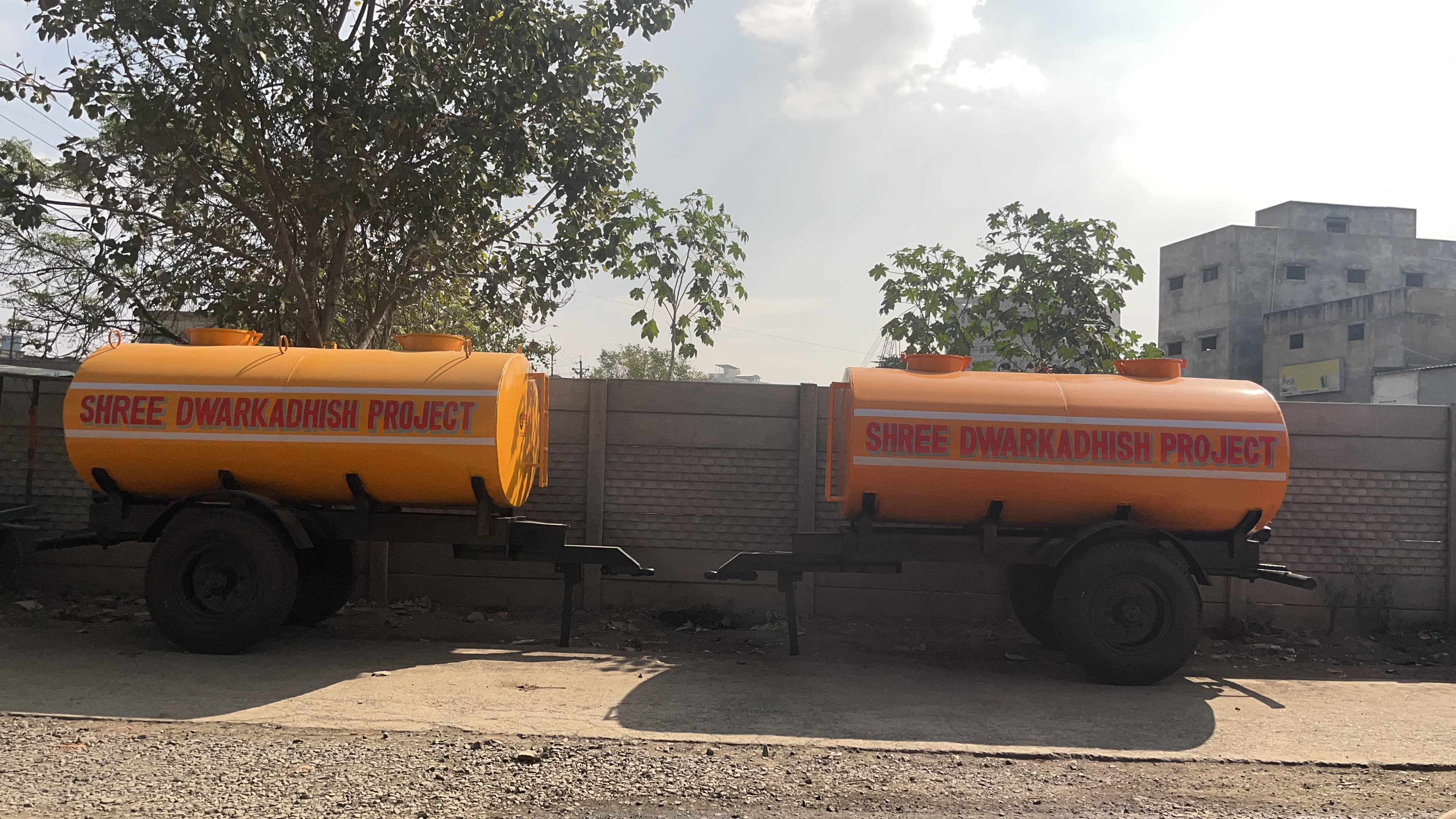 2-Wheel Water Tanker 5
