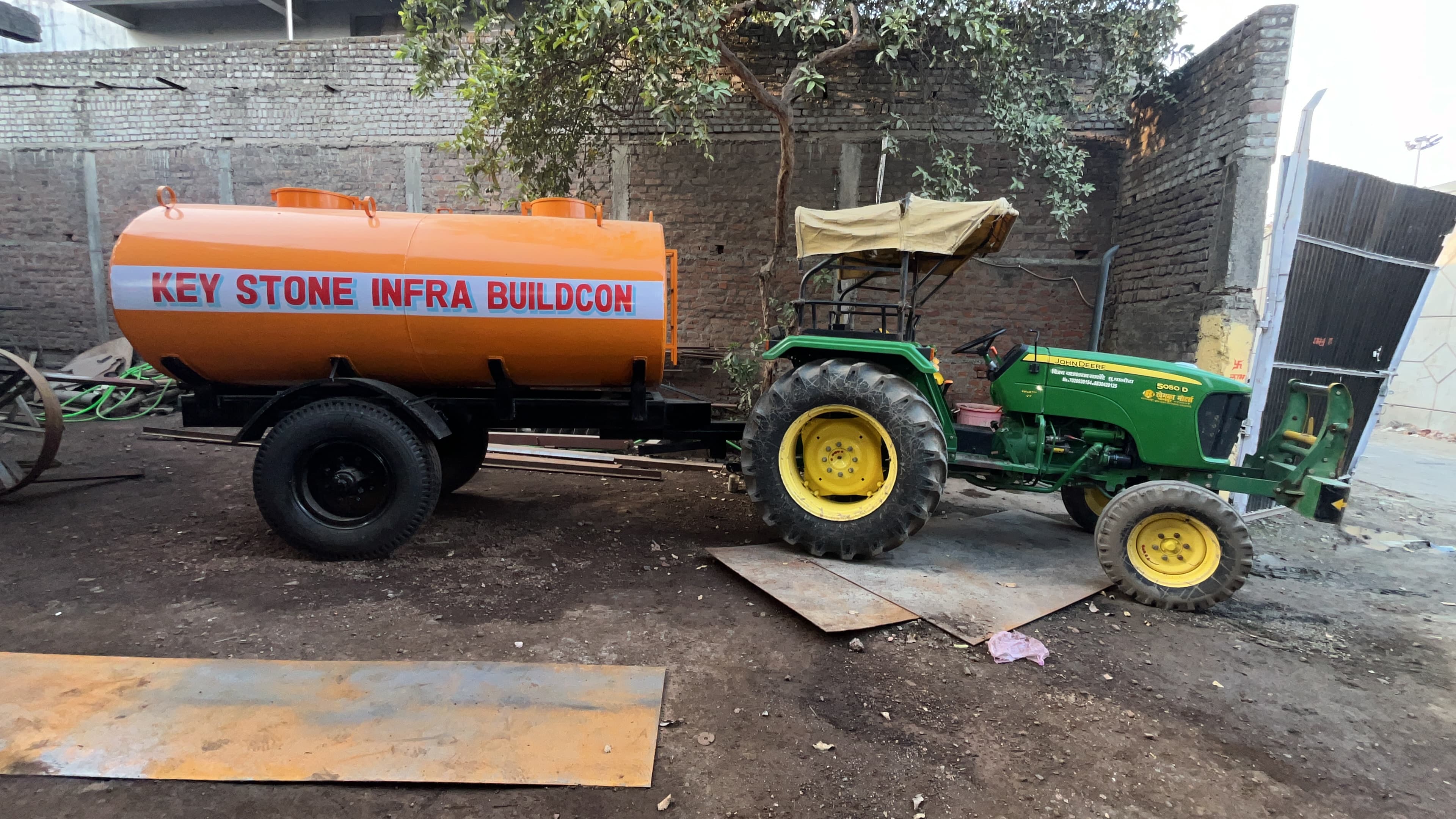 2-Wheel Water Tanker 4